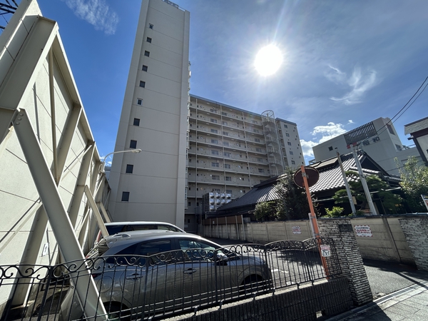 【マンション桜山アイリス】外観 【マンション桜山アイリス】外観