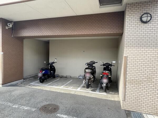 バイク置き場