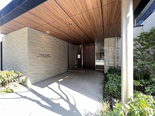 【ヴィークステージ南馬込桜並木通り】エントランス 【ヴィークステージ南馬込桜並木通り】エントランス