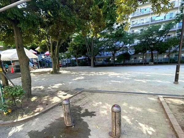 【コンドミニアム葛西】共用部分(敷地内公園) 【コンドミニアム葛西】共用部分(敷地内公園)