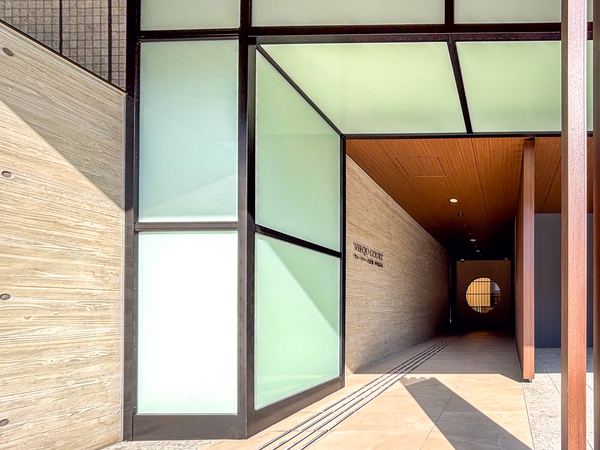 【ヴィークコート京都四条烏丸】エントランス 【ヴィークコート京都四条烏丸】エントランス