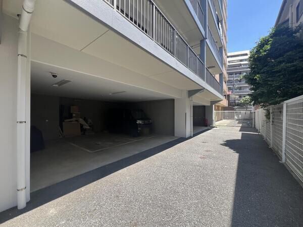 【グーディッシュ大宮】駐車場