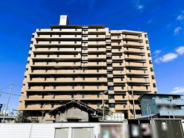 【ライオンズマンション府中】＜外観＞