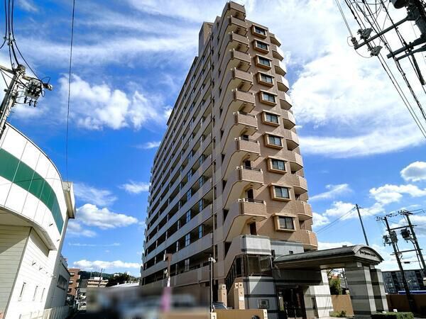 【ライオンズマンション府中】＜外観＞