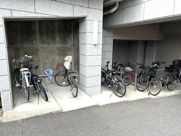 【サンシティ中須】駐輪場 【サンシティ中須】駐輪場