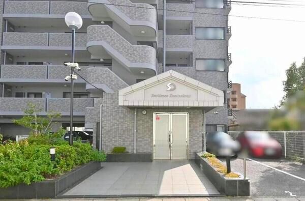 【レジデンス上中野】エントランス 【レジデンス上中野】エントランス