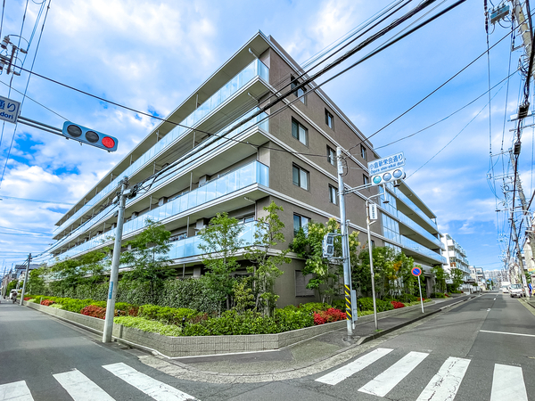 【ラ・フォルム新川崎サウスコート】外観