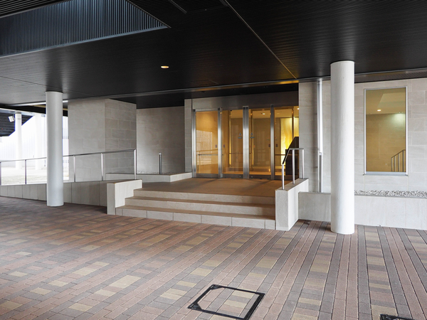 【エルグランデ安城駅南】エントランス