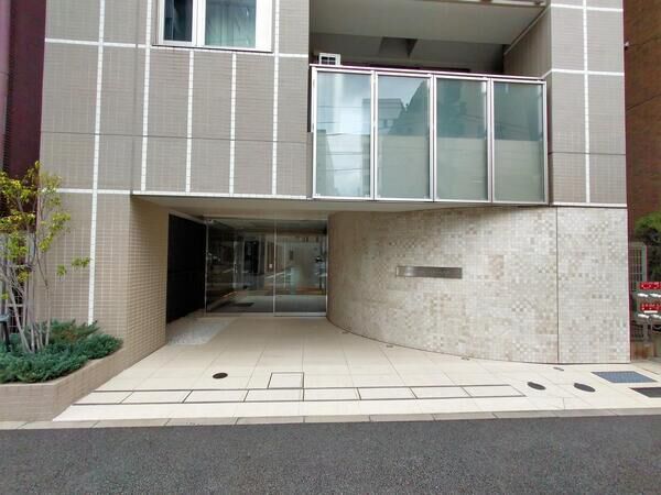 【グリーンパーク日本橋小伝馬町】エントランス