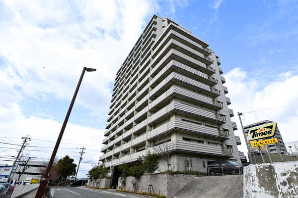 【ライオンズ名古屋港レジデンス】外観