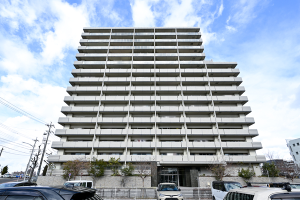 【ライオンズ名古屋港レジデンス】外観