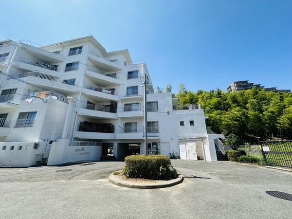 【千里山さつきヴィラ】外観