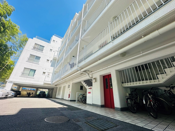 【千里山さつきヴィラ】外観 【千里山さつきヴィラ】外観