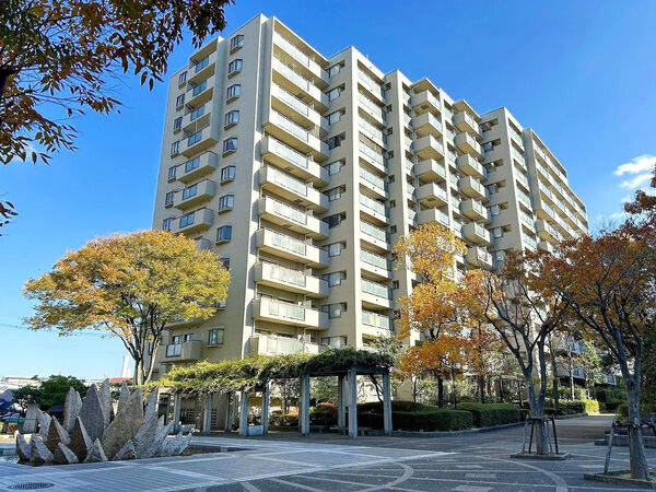 【オークヒルズ香里】外観（弐番館）