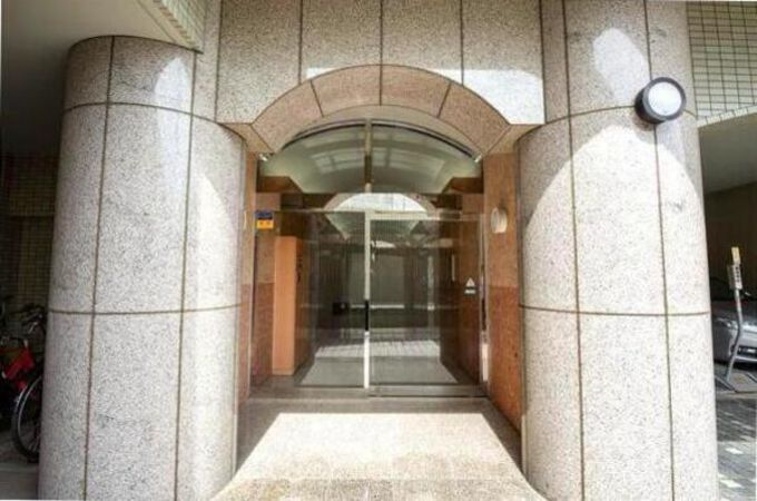 【サンライズ大国屋館覚王山ガーデン】エントランス 【サンライズ大国屋館覚王山ガーデン】エントランス