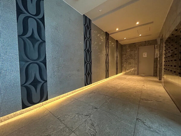 【VERSE CRACIA新御茶ノ水】ロビー