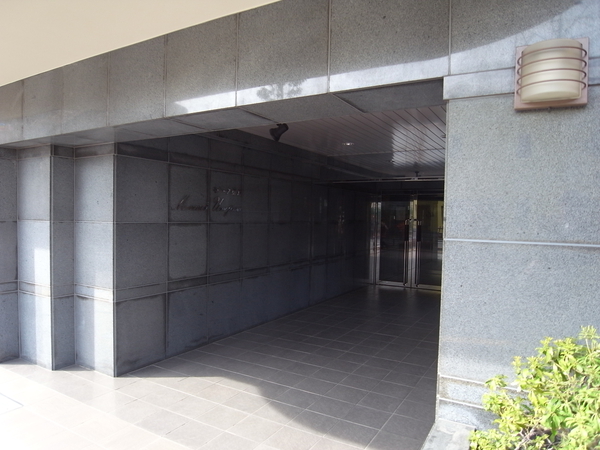 【モナーク梅島】オートロック設備有。 【モナーク梅島】オートロック設備有。