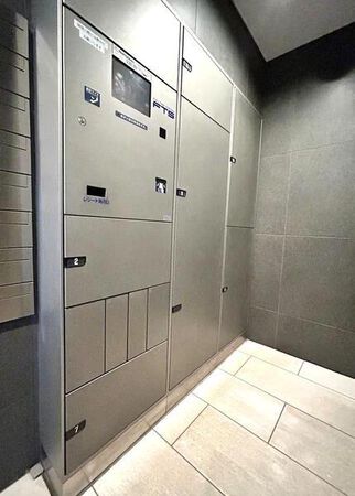 （宅配ボックス）