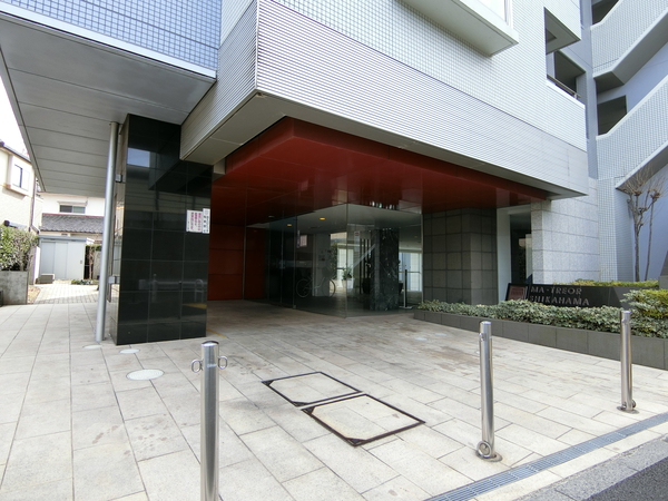 【マ・トール鹿浜ライフスクエア】エントランス