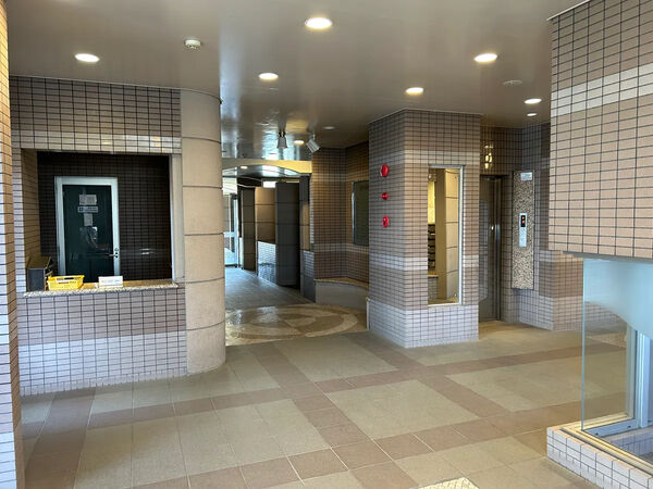 【グローリアスヒルズ大高緑地公園】エントランス 【グローリアスヒルズ大高緑地公園】エントランス