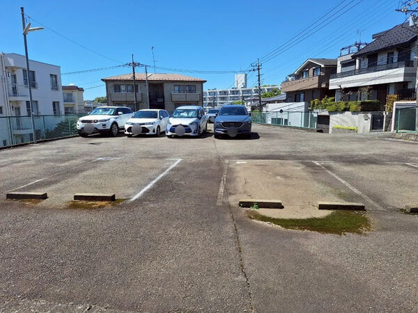 【東急ドエル宮前平ビレジ】駐車場