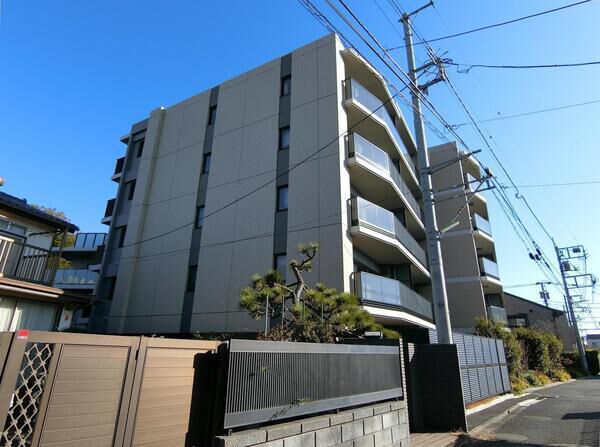 【プレミスト世田谷喜多見】外観
