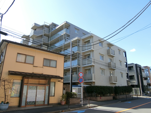 【ライフレビュー川崎殿町】外観