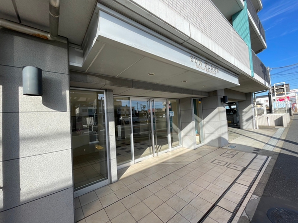 【サンプラージュ湘南平塚】エントランス