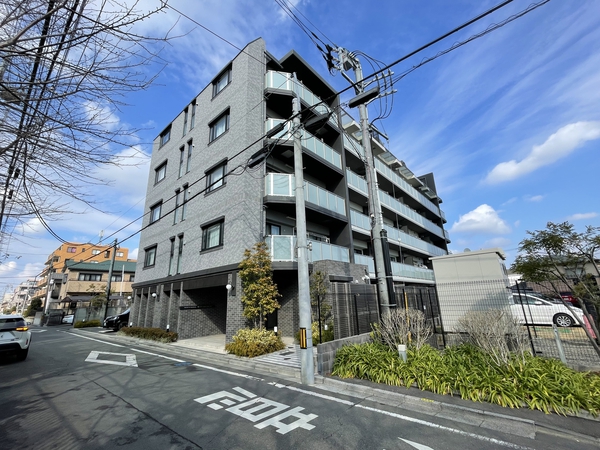 【グローベルザ・中浦和日向ノ杜】外観