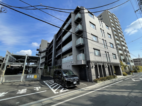 【グローベルザ・中浦和日向ノ杜】外観
