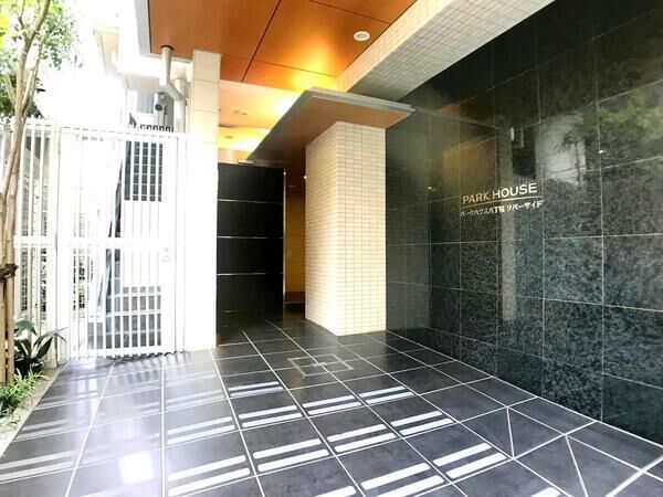 【パークハウス八丁堀リバーサイド】エントランス1