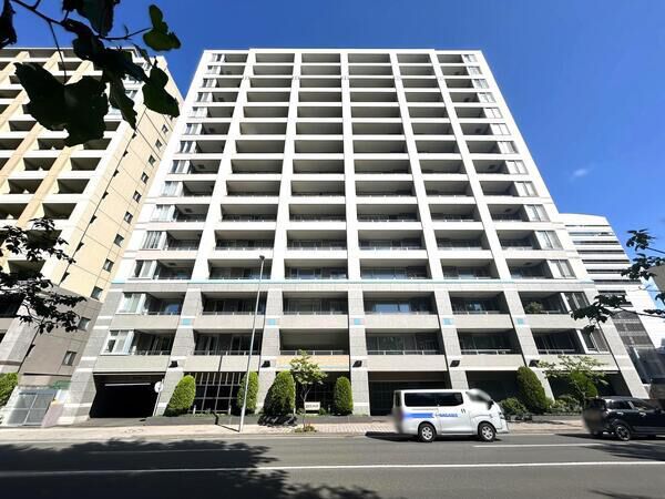 【パークホームズ知事公館】外観２