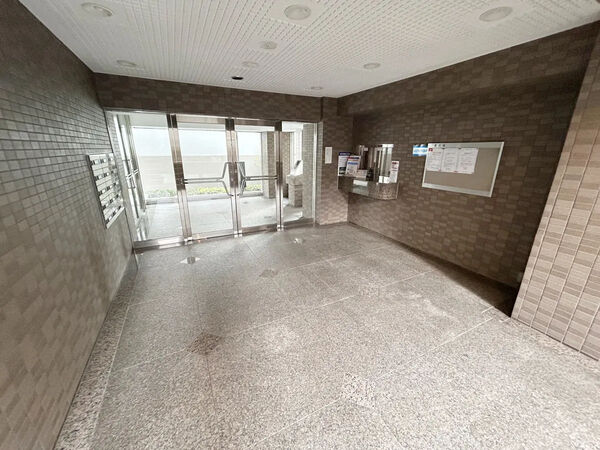 【フォルム八事】エントランス