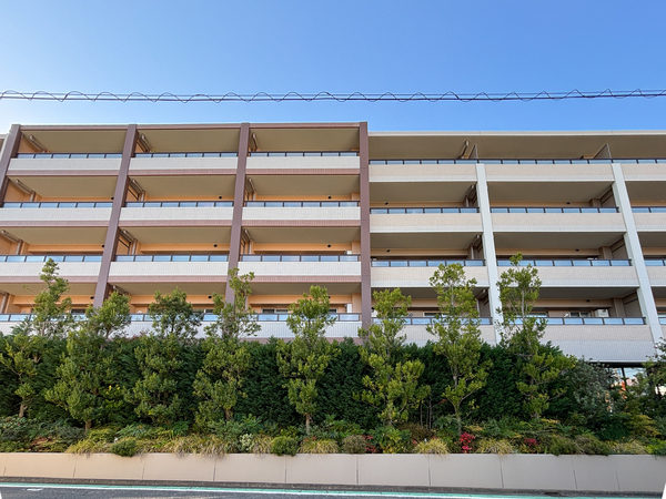 【ブランズシティあざみ野A棟】外観