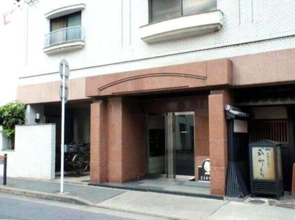 【エスポア泉】エントランス１