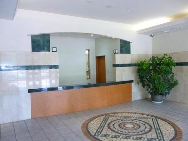 【ロータリーマンション大津京パークワイツ】エントランス3 【ロータリーマンション大津京パークワイツ】エントランス3