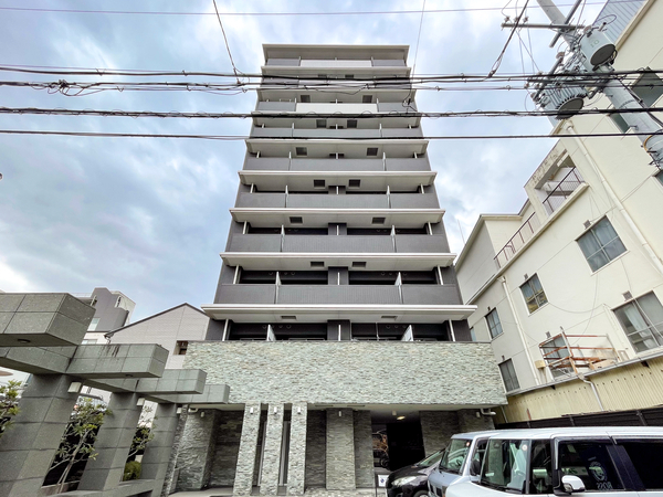 【レジュールアッシュ福島キューズ】外観