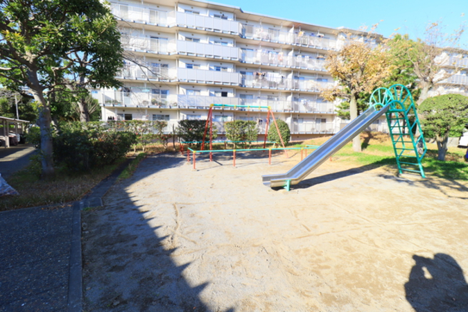 【磯辺西団地】敷地内公園 【磯辺西団地】敷地内公園