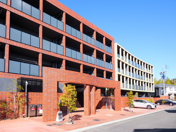 【ダイアパレス徳重グランヒルズ】外観