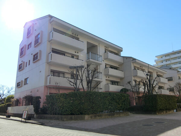 【けやき通り北六番館】外観