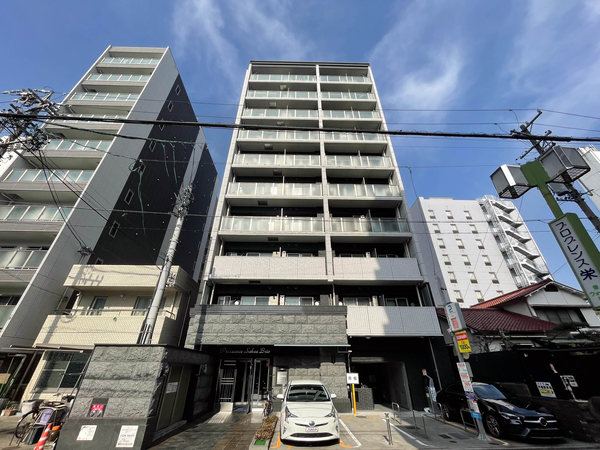 【プレサンス栄ブリオ】エントランス