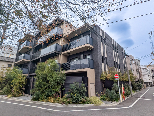 【オープンレジデンシア中野新井コート】外観