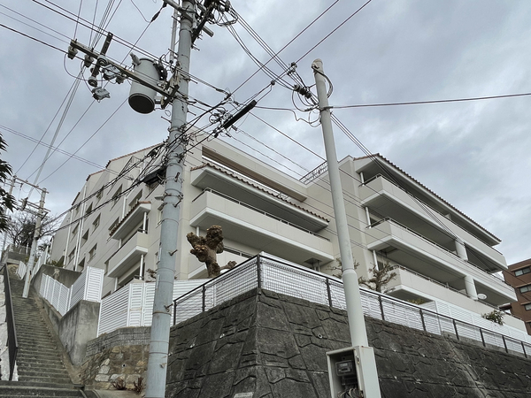 【アンベェルビュー須磨】外観