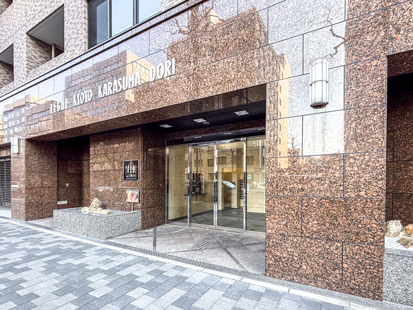 【リーガル京都烏丸通り】エントランス 【リーガル京都烏丸通り】エントランス