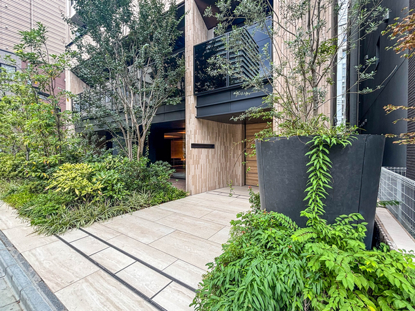 【ザ・ライオンズミレス蔵前】エントランス