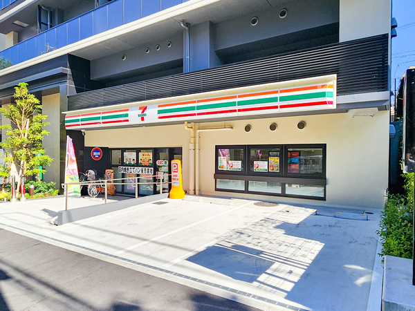 セブン-イレブン代々木3丁目まで約300m(徒歩4分) セブン-イレブン代々木3丁目まで約300m(徒歩4分)