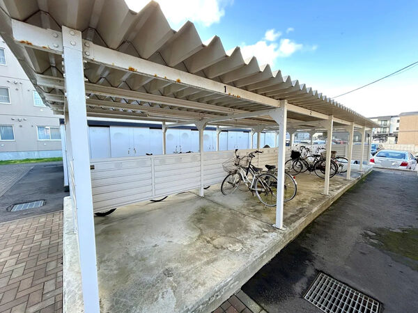 【サーム手稲弐番館】駐輪場
