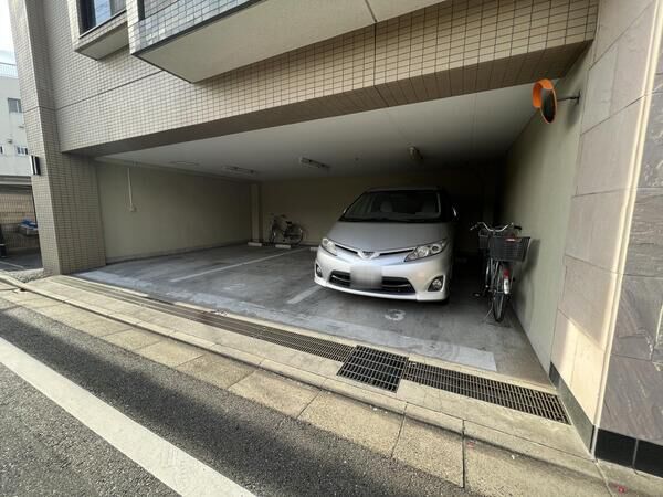 【クレストフォルム大森中央】駐車場