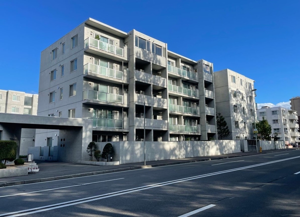 【ゼファー真駒内公園】外観 【ゼファー真駒内公園】外観