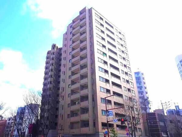 【コスモ警固ロイヤルフォルム】外観2